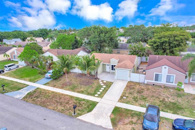 18982 Cloud Lake Cir, House other with 2 bedrooms, 2 bathrooms and null parking in Boca Raton FL | Image 54