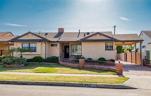 6313 Melvin Ave, Tarzana, CA, 91335-6545 | Card Image