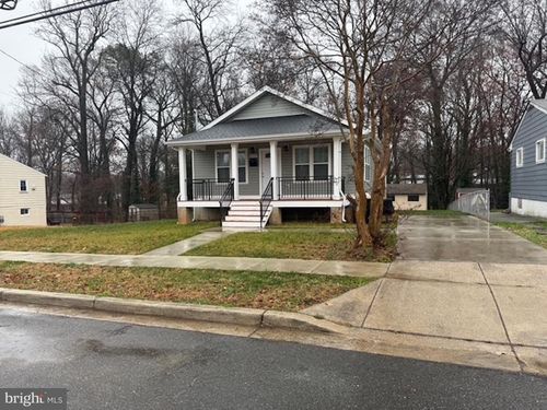 6409 63rd Pl, RIVERDALE, MD, 20737-1403 | Card Image