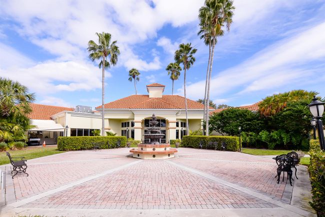 1162 Nw Lombardy Dr, Condo with 2 bedrooms, 2 bathrooms and null parking in Port St Lucie FL | Image 43