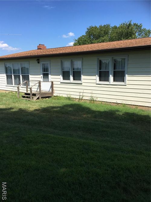 121 Gooseberry Ln, Linn, MO, 65051-3752 | Card Image