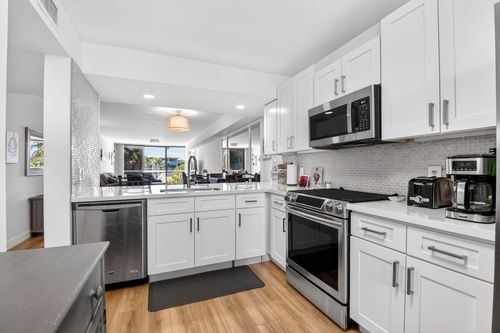 303-2701 Village Blvd, West Palm Beach, FL, 33409-6945 | Card Image