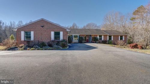 209 Fairway Dr, Louisa, VA, 23093-6522 | Card Image