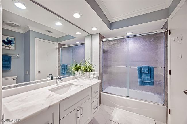 APT-206 - 16391 Fairway Woods Dr, Condo with 2 bedrooms, 2 bathrooms and null parking in FORT MYERS FL | Image 32