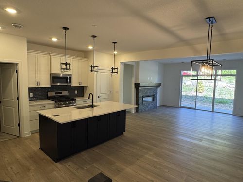 13788 Hollybrook Cir, Apple Valley, MN, 55124-6310 | Card Image