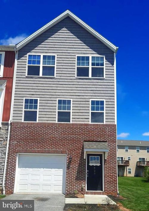 829 Schooner Ln, MECHANICSBURG, PA, 17050-2872 | Card Image