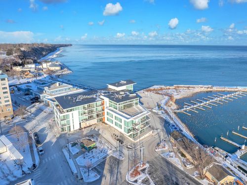 306-324 N Lake Street, Port Washington, WI, 53074 | Card Image