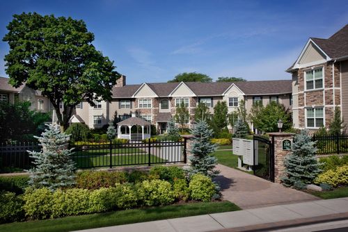 apt-4a-150 Secatogue Ave, Farmingdale, NY, 11735-2731 | Card Image