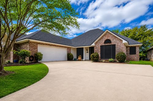 24 Waterbury Dr, Bossier City, LA, 71111-8201 | Card Image