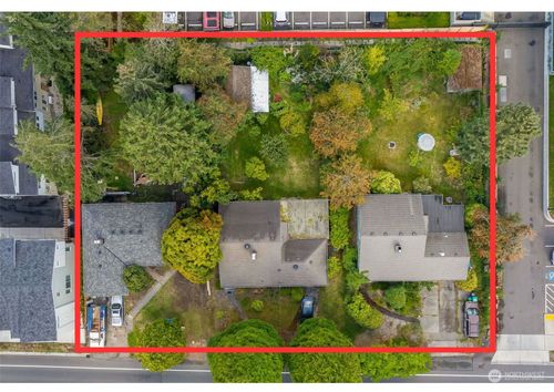 1222 Ne 180th St, Shoreline, WA, 98155-3743 | Card Image