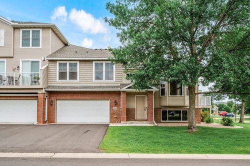 20060 Heritage Dr, Lakeville, MN, 55044-6863 | Card Image