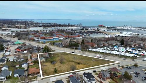 24101 Jefferson Ave, Saint Clair Shores, MI, 48080-1554 | Card Image