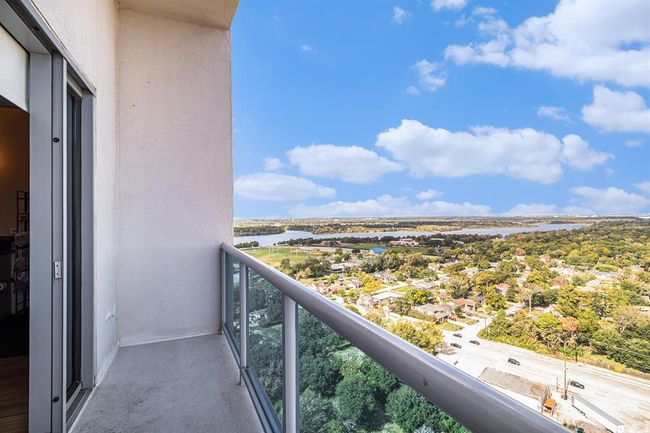19-W - 4821 Nasa Pkwy, Condo with 3 bedrooms, 3 bathrooms and 2 parking in Seabrook TX | Image 24