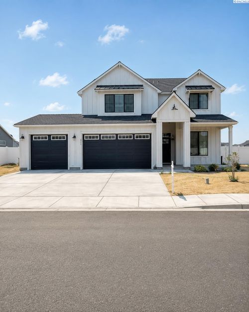 406 Ruby Ave, Grandview, WA, 98930-6103 | Card Image