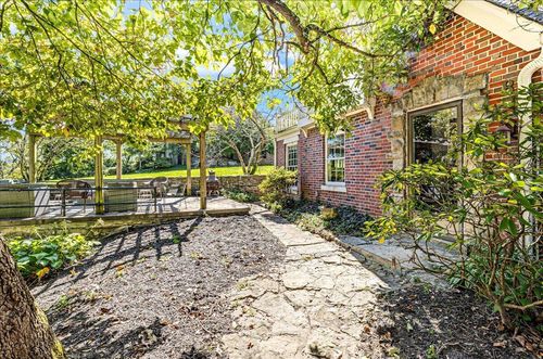 8 Rockland Ct, Frankfort, KY, 40601 | Card Image