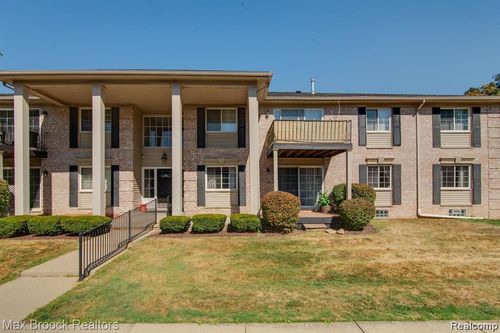 apt-203-6109 Orchard Lake Rd, West Bloomfield, MI, 48322-2309 | Card Image