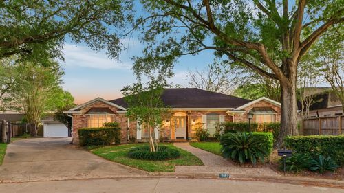 942 Brunswick Cir, Sugar Land, TX, 77478-4008 | Card Image