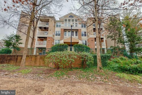 apt-201-2204 Westcourt Ln, HERNDON, VA, 20170-5826 | Card Image