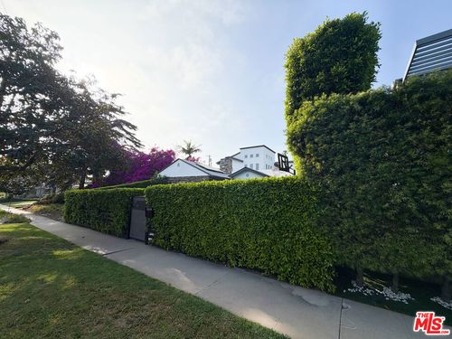 13219 Rosy Cir, Los Angeles, CA, 90066-6928 | Card Image