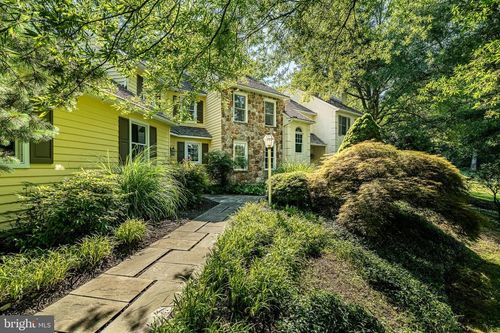 701 Haldane Dr, Kennett Square, PA, 19348-1545 | Card Image