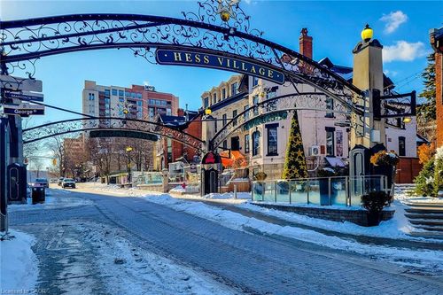 32 Hess St S, Hamilton, ON, L8P3N1 | Card Image