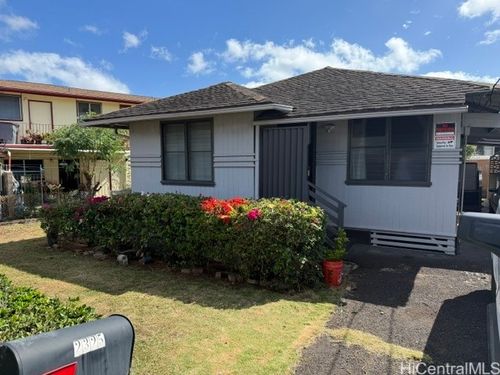 2325 Pio Pl, Honolulu, HI, 96819-2557 | Card Image