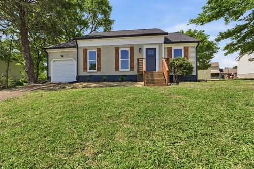 737 Heritage Dr, Madison, TN, 37115-5902 | Card Image