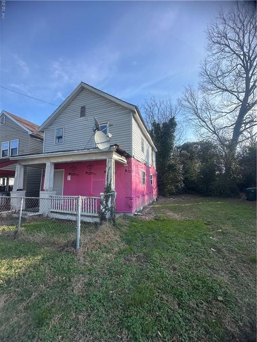 732 20th St, Newport News, VA, 23607-5231 | Card Image