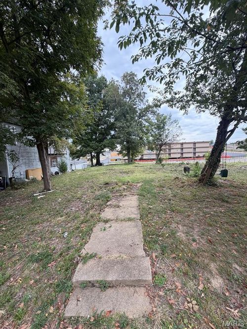 612 Kinzer Street, Poplar Bluff, MO, 63901 | Card Image