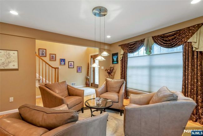 549 Alosio Dr, House other with 4 bedrooms, 4 bathrooms and null parking in River Vale NJ | Image 4