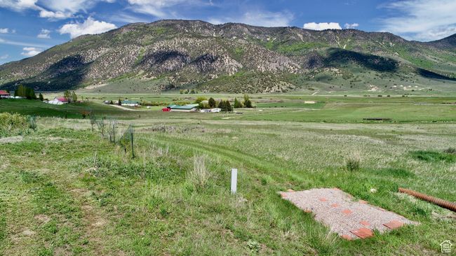 View of mountain background with rural landscape | Image 17