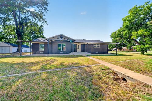 205 N 1st St, Mabank, TX, 75147-8680 | Card Image