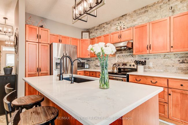 616 Frieburg Dr, House other with 5 bedrooms, 4 bathrooms and 2 parking in Waterloo ON | Image 12