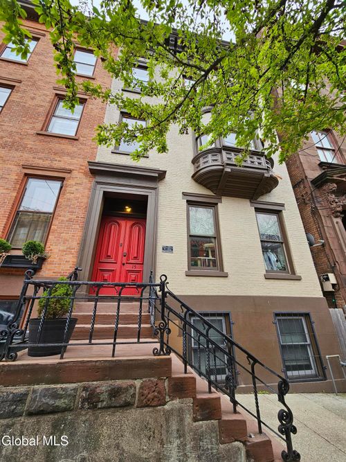 2-15 Ten Broeck St, Albany, NY, 12210-2838 | Card Image
