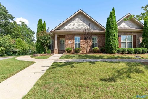 558 W Mossyleaf Dr Sw, Huntsville, AL, 35824-4097 | Card Image