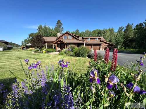 850 W W 10000 N, Tetonia, ID, 83452-5517 | Card Image