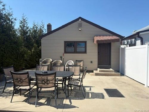 bungalow-424 Bayville Avenue, Oyster Bay, NY, 11709 | Card Image