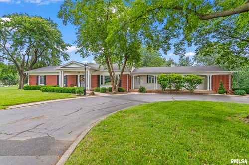 880 Old Tipton School Rd, Sherman, IL, 62684-9633 | Card Image