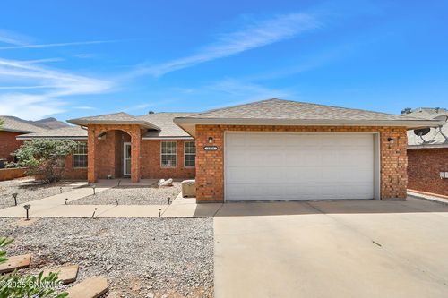 1076 San Cristo St, Alamogordo, NM, 88310-5313 | Card Image