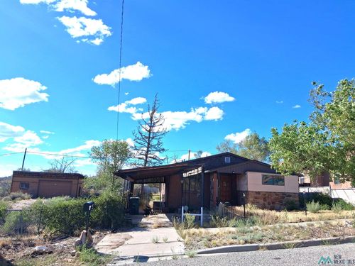 607 E Hill Ave, Gallup, NM, 87301-6060 | Card Image