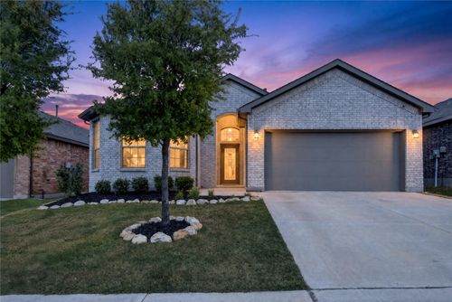 521 Roundstone Rd, Haslet, TX, 76052-3062 | Card Image
