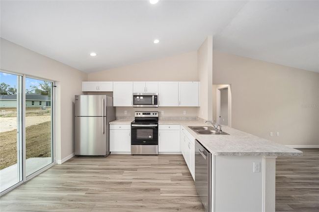 MODEL HOME | Image 9