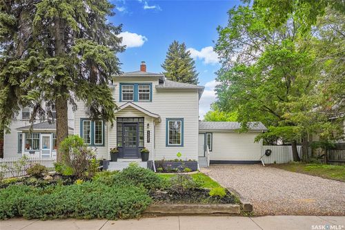 1121 Av B N, Saskatoon, SK, S7L1G2 | Card Image