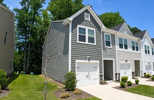 225 Peebles Dr, Smithfield, NC, 27577-3553 | Card Image