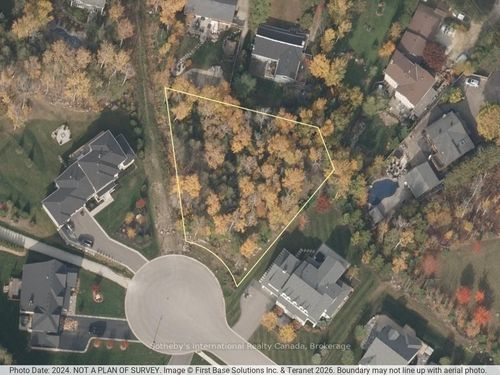 152 Timber Lane, Blue Mountains, ON, N0H2P0 | Card Image