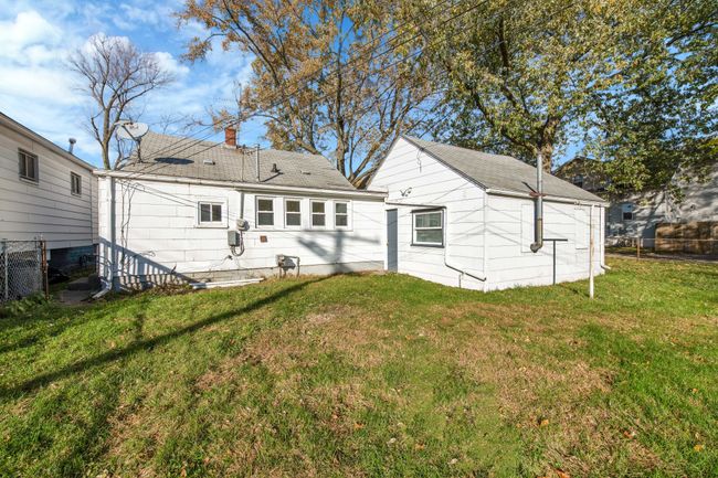 34 E Milton Ave, House other with 2 bedrooms, 1 bathrooms and null parking in Hazel Park MI | Image 23
