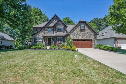 33620 Saint Francis Dr, Avon, OH, 44011-3725 | Card Image