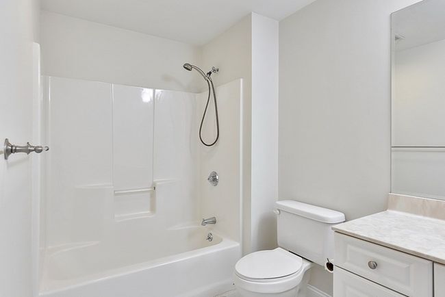 UNIT-13 - 295 Salem St, Condo with 2 bedrooms, 2 bathrooms and 1 parking in Woburn MA | Image 22