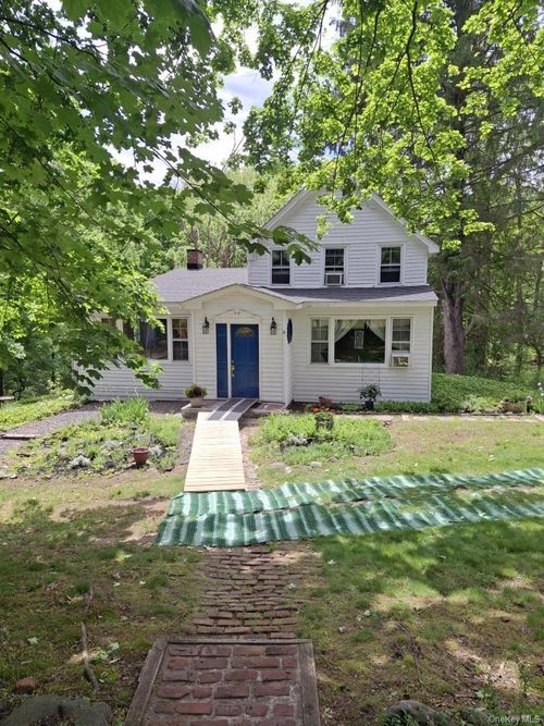 73 Suffern Ln, Thiells, NY, 10984-1327 | Card Image