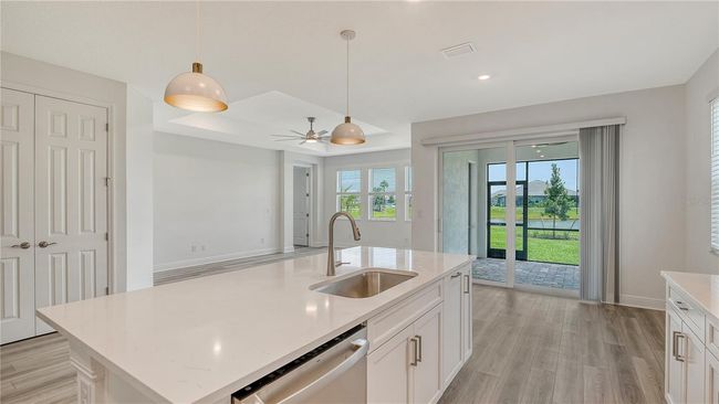 17340 Savory Mist Cir, House other with 4 bedrooms, 3 bathrooms and null parking in BRADENTON FL | Image 12